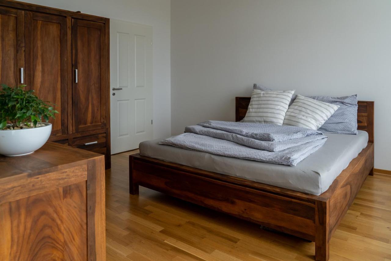 Apartment Koenig Residenz Nahe Bmw , Porsche , Dhl Und Messe *