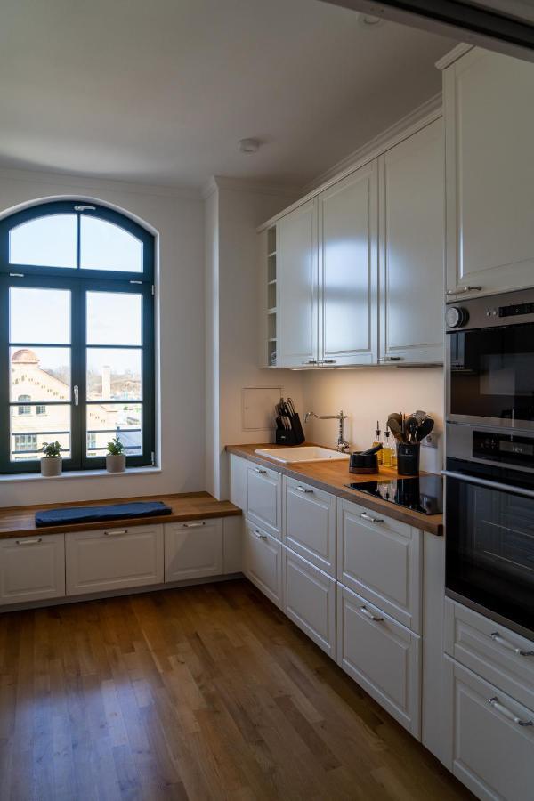 Apartment Koenig Residenz Nahe Bmw , Porsche , Dhl Und Messe